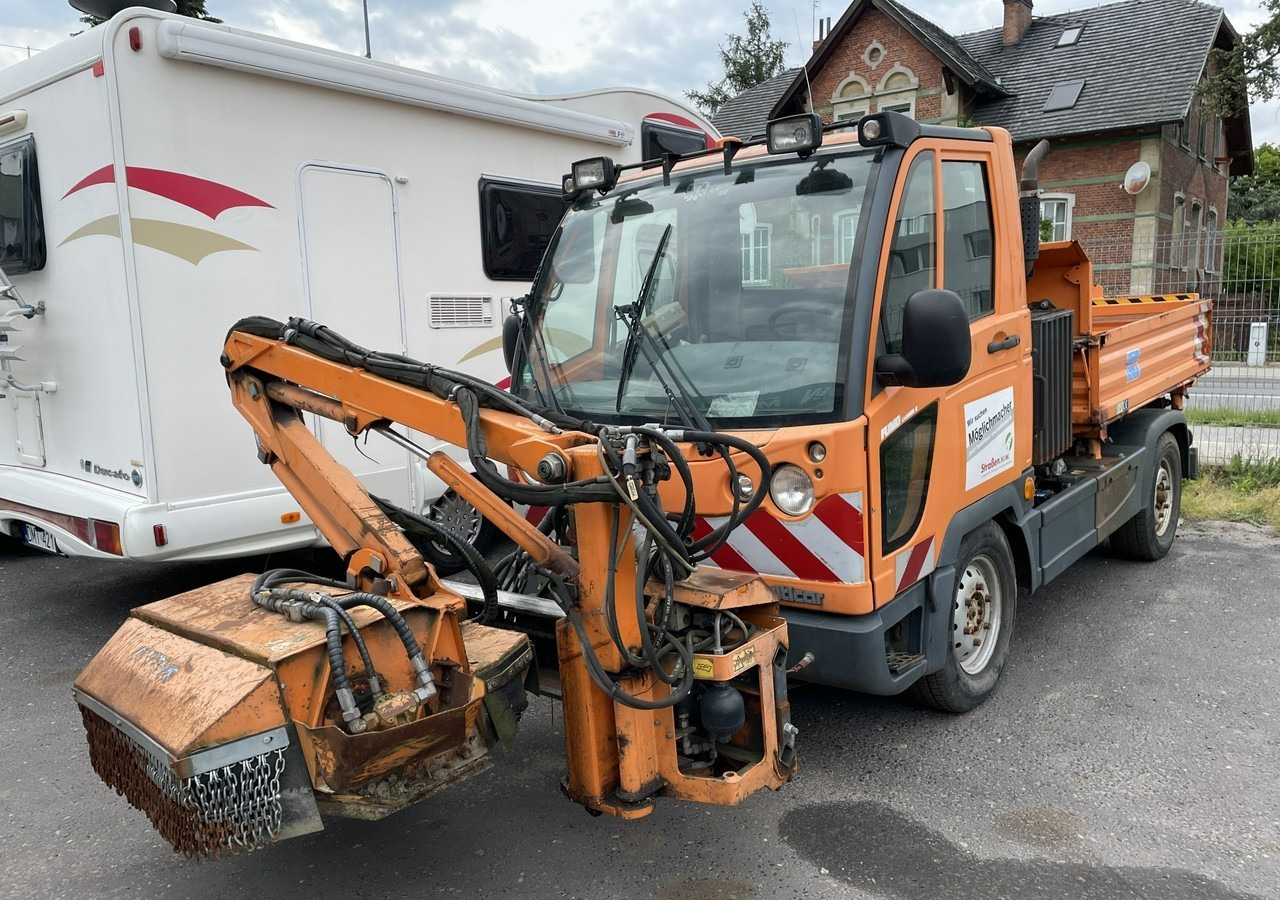 Multicar Inny Multicar Multicar M-3 Kosiarka Teleskopowa posypywarka pług 2008 - Комунальна/ Спеціальна техніка: фото 4 Multicar Inny Multicar Multicar M-3 Kosiarka Teleskopowa posypywarka pług 2008 - Комунальна/ Спеціальна техніка: фото 4