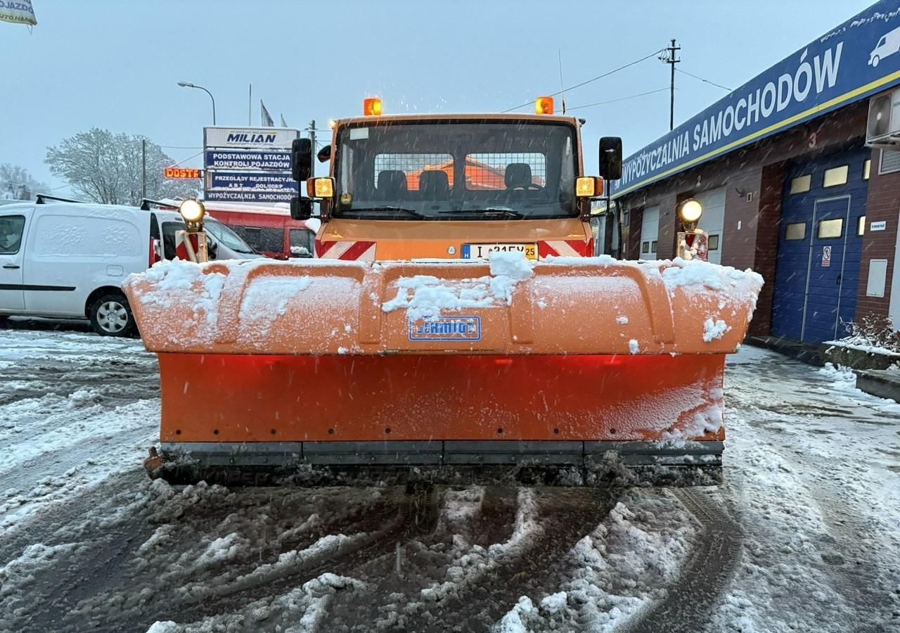 Mercedes-Benz Inny Mercedes-Benz Mercedes Vario 815 Wywrotka 4X4 2004 Pług posypywarka odśnieżarka - Снігоприбиральна машина: фото 3 Mercedes-Benz Inny Mercedes-Benz Mercedes Vario 815 Wywrotka 4X4 2004 Pług posypywarka odśnieżarka - Снігоприбиральна машина: фото 3