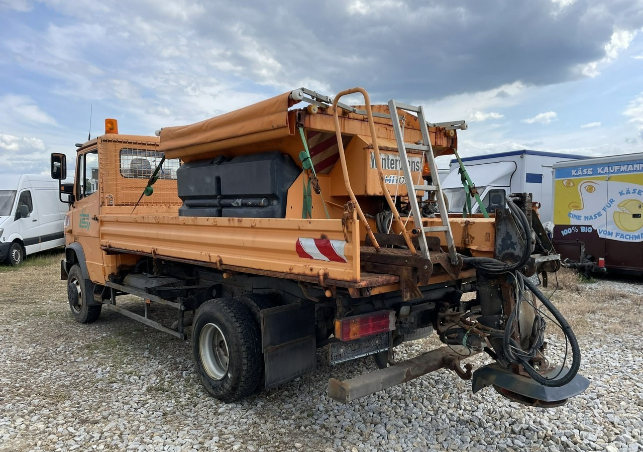 Mercedes-Benz Inny Mercedes-Benz Mercedes Vario 815 Wywrotka 4X4 2004 - Снігоприбиральна машина: фото 5 Mercedes-Benz Inny Mercedes-Benz Mercedes Vario 815 Wywrotka 4X4 2004 - Снігоприбиральна машина: фото 5