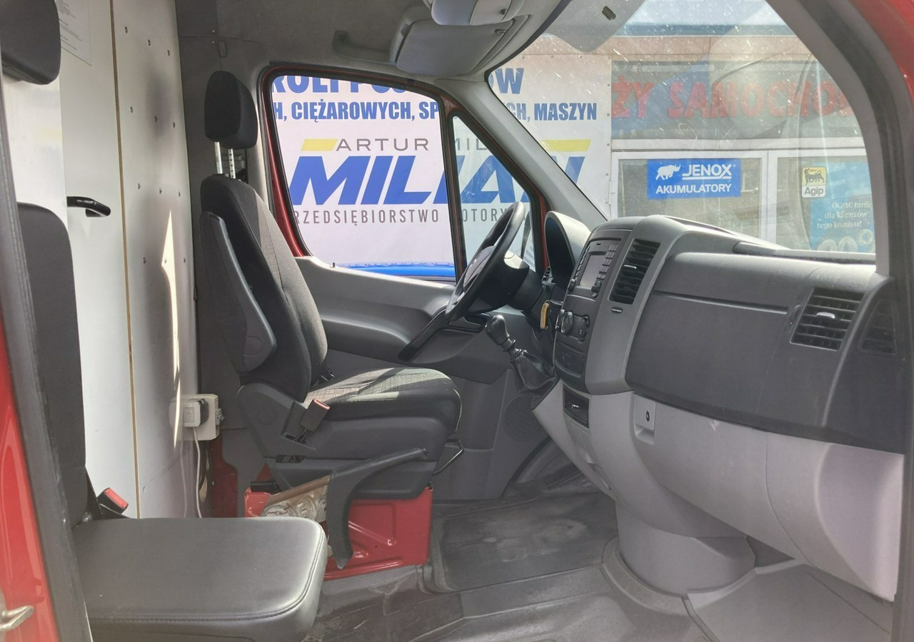 Торговий вантажівка Mercedes-Benz Sprinter Autosklep pieczywa sklep Bar Gastronomiczny Food Truck Foodtruck 201: фото 7 Торговий вантажівка Mercedes-Benz Sprinter Autosklep pieczywa sklep Bar Gastronomiczny Food Truck Foodtruck 201: фото 7