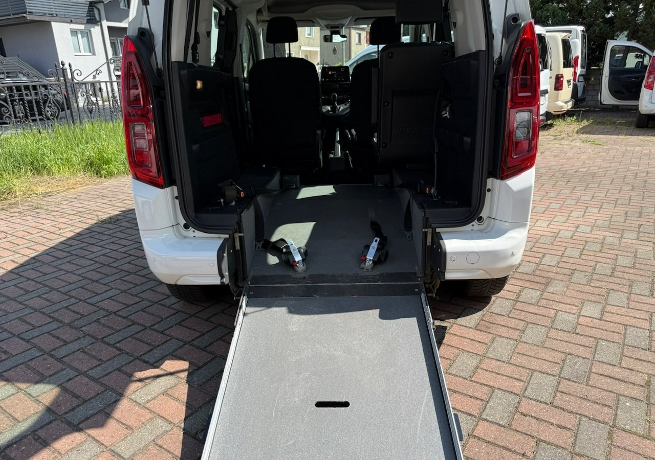 Opel Combo IV Combo Life Combo do przewozu Niepełnosprawnych inwalida rampa Model 2021 - Легковий автомобіль: фото 5 Opel Combo IV Combo Life Combo do przewozu Niepełnosprawnych inwalida rampa Model 2021 - Легковий автомобіль: фото 5