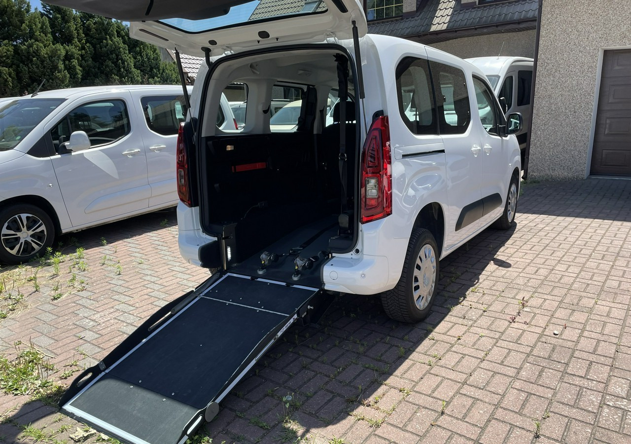 Opel Combo IV Opel Combo Life Niepełnosprawnych inwalida Rampa 32105 km Model 2022 - Легковий автомобіль: фото 3 Opel Combo IV Opel Combo Life Niepełnosprawnych inwalida Rampa 32105 km Model 2022 - Легковий автомобіль: фото 3
