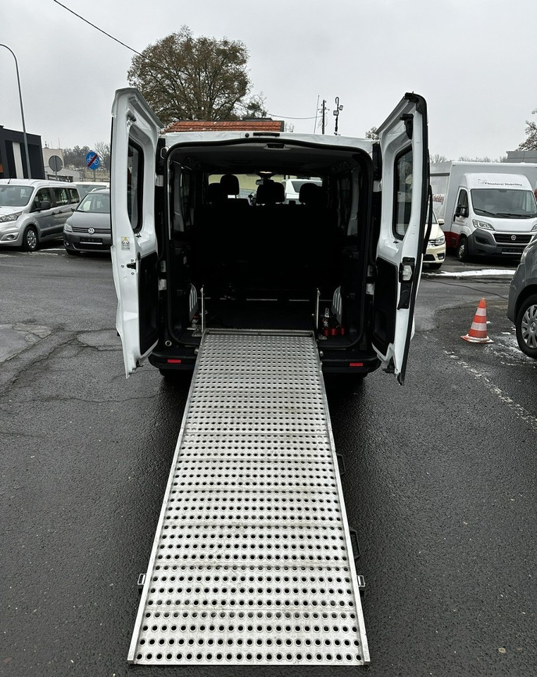 Opel Vivaro III Vivaro dla Niepełnosprawnych Inwalida Rampa 2019 PFRON - Пасажирський фургон: фото 5 Opel Vivaro III Vivaro dla Niepełnosprawnych Inwalida Rampa 2019 PFRON - Пасажирський фургон: фото 5
