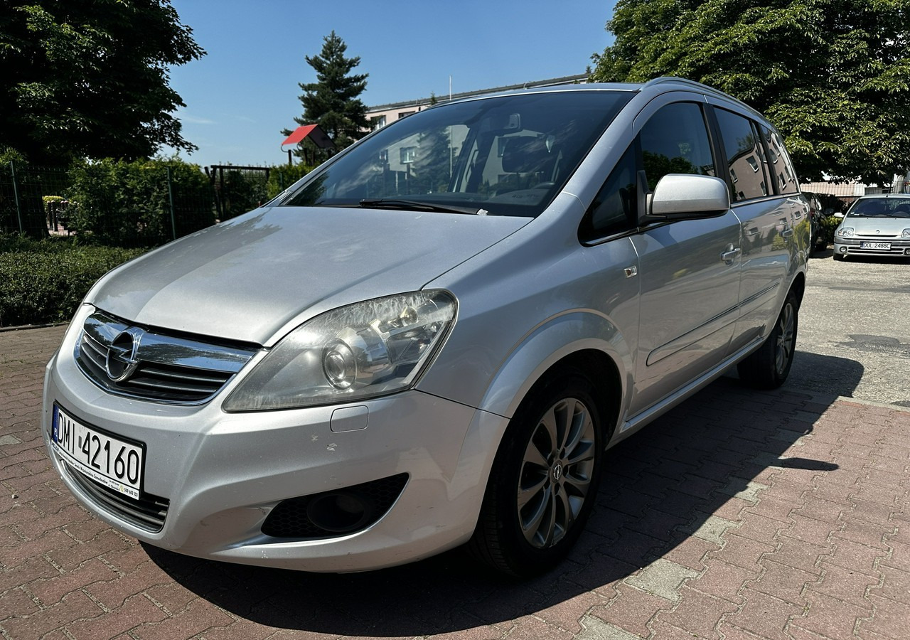 Легковий автомобіль Opel Zafira B Opel Zafira do przewozu osób Niepełnosprawnych inwalida rampa: фото 18