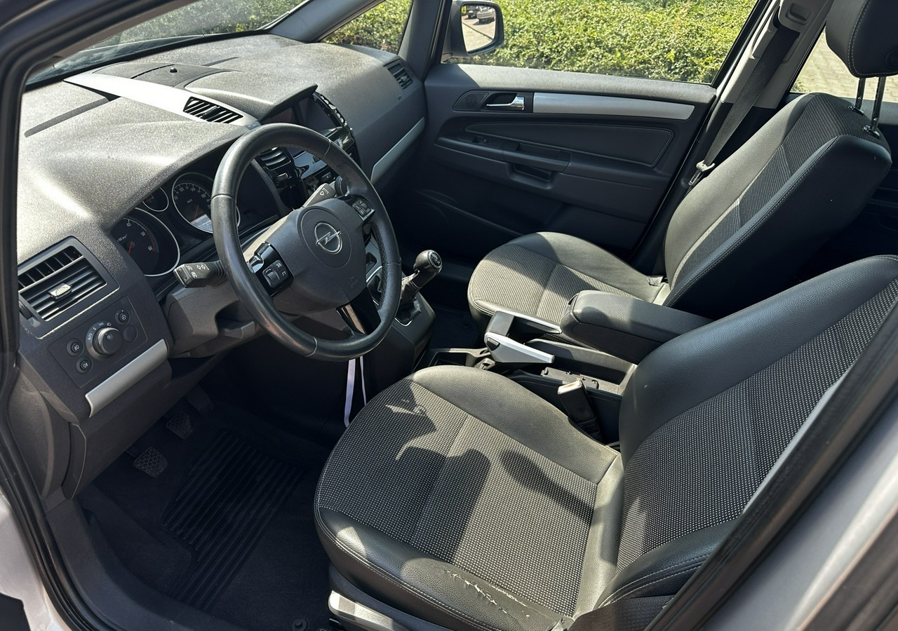 Легковий автомобіль Opel Zafira B Opel Zafira do przewozu osób Niepełnosprawnych inwalida rampa: фото 10