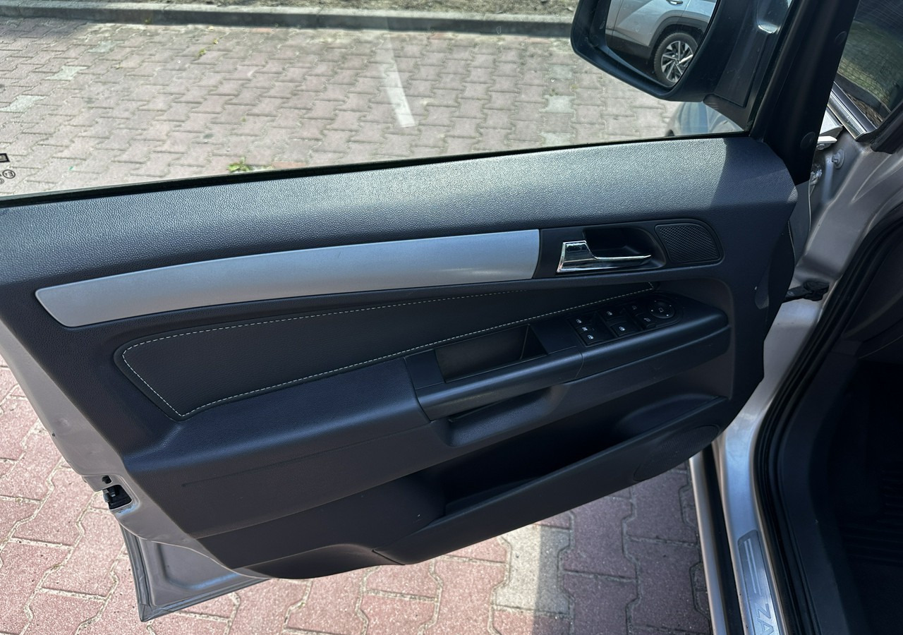 Легковий автомобіль Opel Zafira B Opel Zafira do przewozu osób Niepełnosprawnych inwalida rampa: фото 11