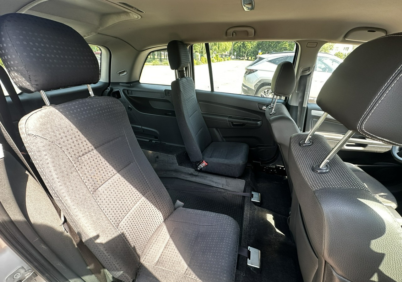 Легковий автомобіль Opel Zafira B Opel Zafira do przewozu osób Niepełnosprawnych inwalida rampa: фото 16