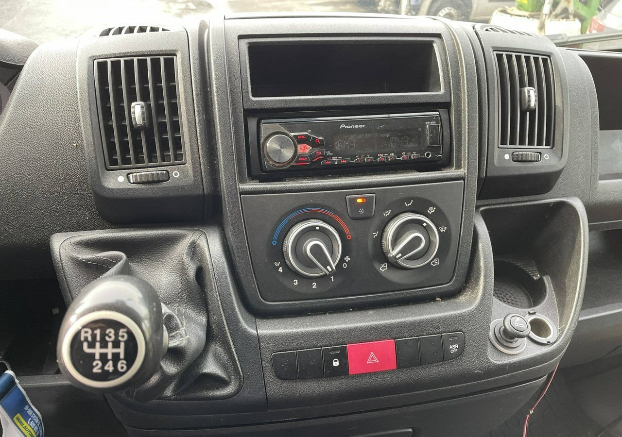 Суцільнометалевий фургон Peugeot Boxer Boxer 163KM MEGA MAX 2x podwyższany Klima Salon PL 2017: фото 10