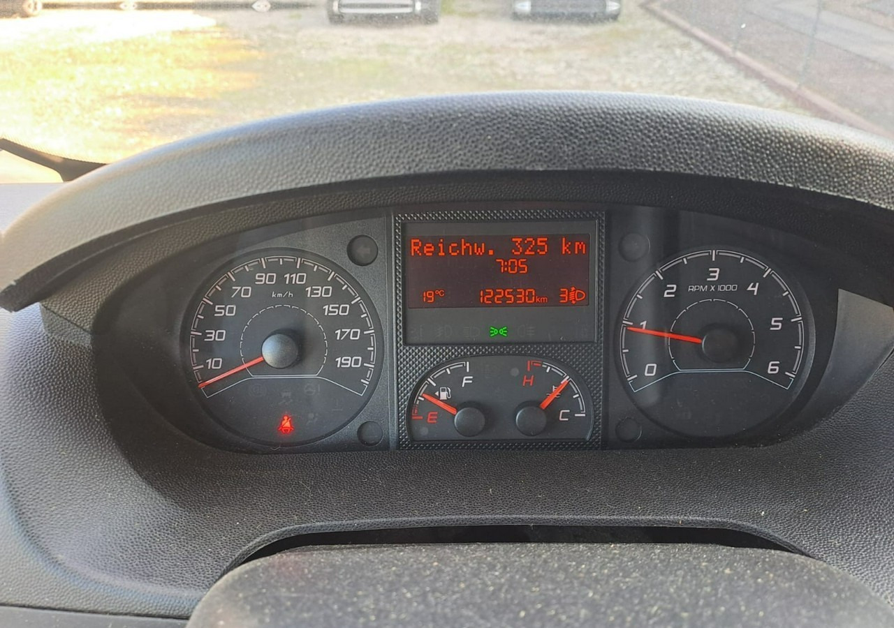Peugeot Boxer Peugeot Boxer 2.0-130KM klima dokka Brygadówka doka 122tkm 2017 - Легка бортова вантажівка: фото 5 Peugeot Boxer Peugeot Boxer 2.0-130KM klima dokka Brygadówka doka 122tkm 2017 - Легка бортова вантажівка: фото 5