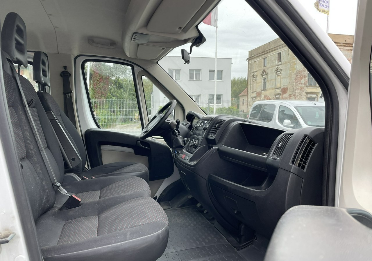 Peugeot Boxer Peugeot Boxer 2.0-130KM klima dokka Brygadówka doka 122tkm 2018 - Легка бортова вантажівка, Вантажопасажирський фургон: фото 4 Peugeot Boxer Peugeot Boxer 2.0-130KM klima dokka Brygadówka doka 122tkm 2018 - Легка бортова вантажівка, Вантажопасажирський фургон: фото 4