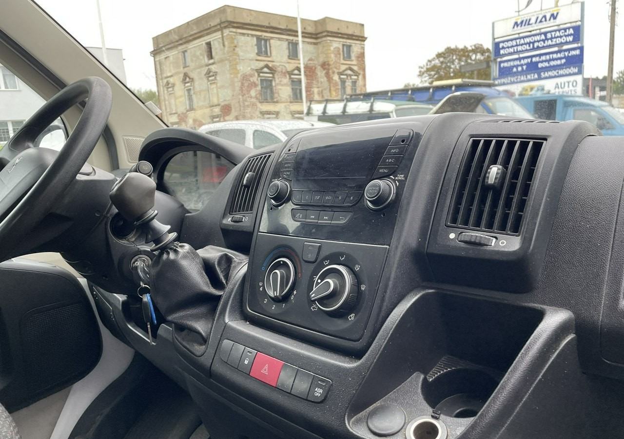 Peugeot Boxer Peugeot Boxer 2.0-130KM klima dokka Brygadówka doka 122tkm 2018 - Легка бортова вантажівка, Вантажопасажирський фургон: фото 5 Peugeot Boxer Peugeot Boxer 2.0-130KM klima dokka Brygadówka doka 122tkm 2018 - Легка бортова вантажівка, Вантажопасажирський фургон: фото 5