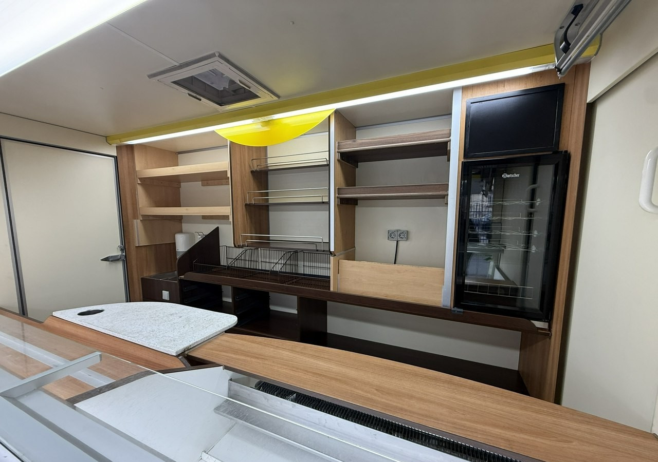 Renault Master Autosklep piec Sklep bar Gastronomiczny Food Truck Foodtruck Borco20 - Торговий вантажівка: фото 2 Renault Master Autosklep piec Sklep bar Gastronomiczny Food Truck Foodtruck Borco20 - Торговий вантажівка: фото 2