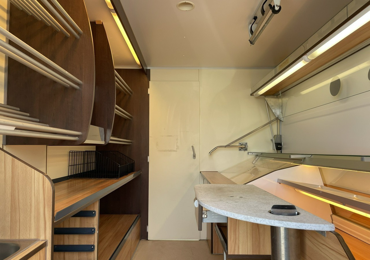 Renault Master Autosklep pieczyw Sklep Gastronomiczny Food Truck Foodtruck Borco 20 - Торговий вантажівка: фото 2 Renault Master Autosklep pieczyw Sklep Gastronomiczny Food Truck Foodtruck Borco 20 - Торговий вантажівка: фото 2