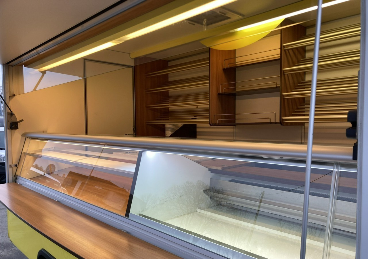 Renault Master Autosklep pieczywa Gastronomiczny Food Truck Foodtruck sklep Borco20 - Торговий вантажівка: фото 3 Renault Master Autosklep pieczywa Gastronomiczny Food Truck Foodtruck sklep Borco20 - Торговий вантажівка: фото 3