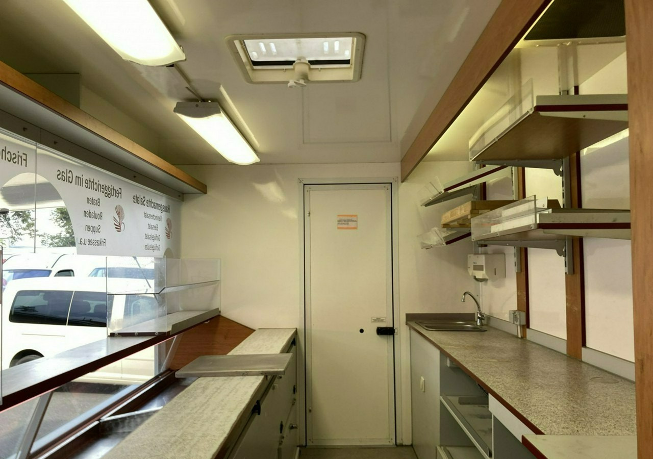 Renault Master Master Autosklep Gastronomiczny Food Truck Foodtruck Sklep bar 2009 - Торговий вантажівка: фото 5 Renault Master Master Autosklep Gastronomiczny Food Truck Foodtruck Sklep bar 2009 - Торговий вантажівка: фото 5