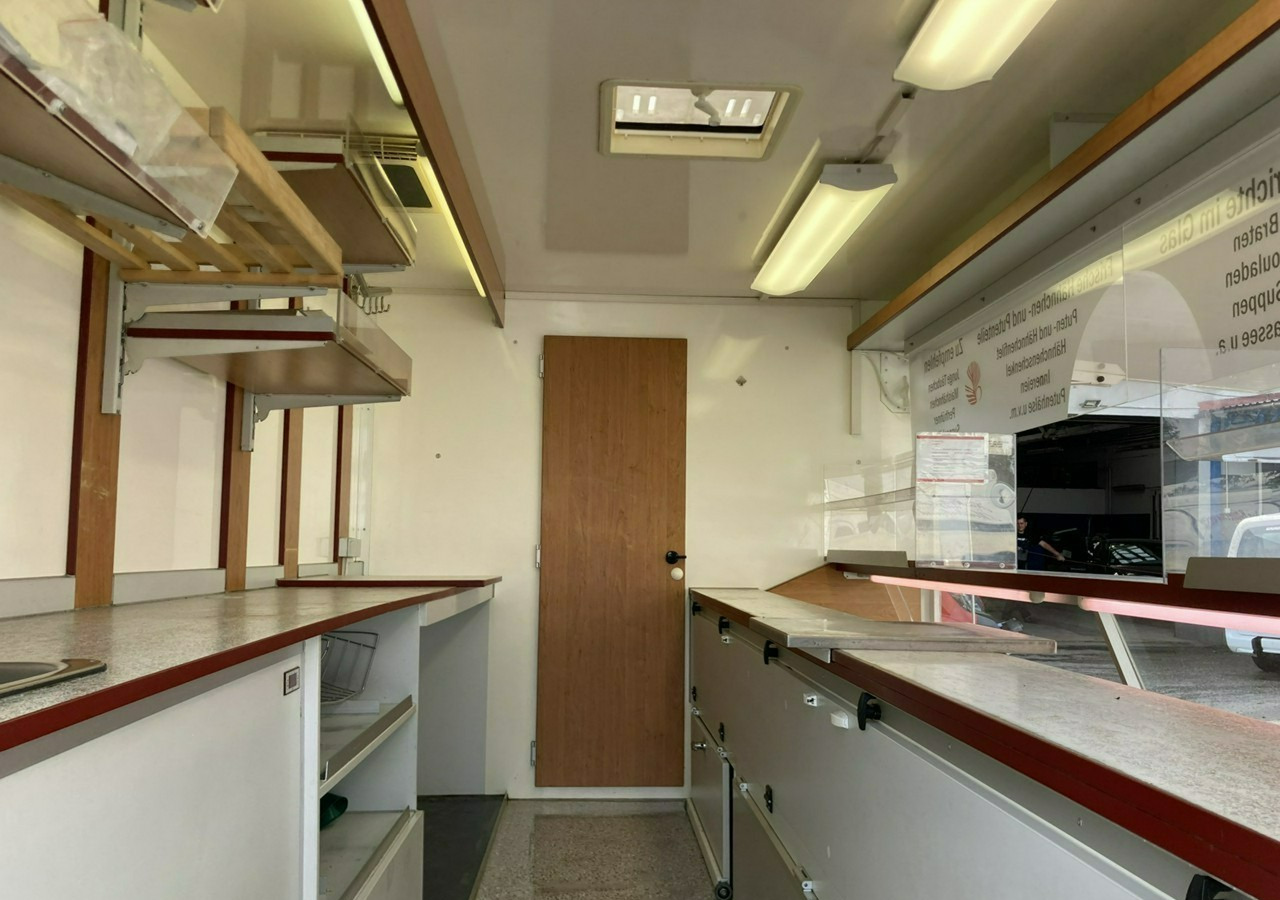 Renault Master Master Autosklep Gastronomiczny Food Truck Foodtruck Sklep bar 2009 - Торговий вантажівка: фото 2 Renault Master Master Autosklep Gastronomiczny Food Truck Foodtruck Sklep bar 2009 - Торговий вантажівка: фото 2