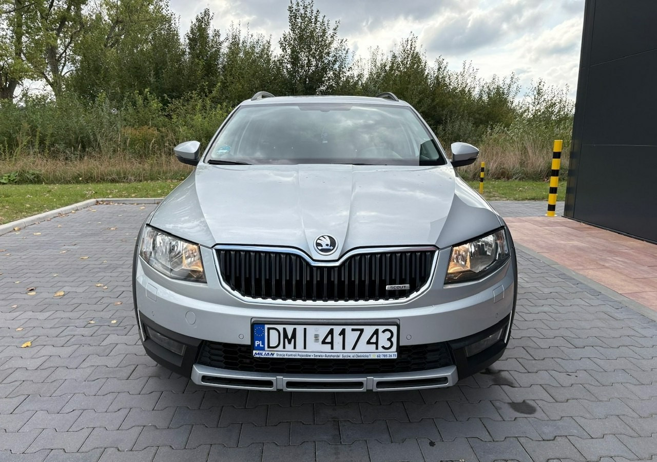 Легковий автомобіль Skoda Octavia III Skoda Octavia 4X4 Scout 2.0 TDI -150KM Model 2017 Bezwypadkowa FV 23: фото 9 Легковий автомобіль Skoda Octavia III Skoda Octavia 4X4 Scout 2.0 TDI -150KM Model 2017 Bezwypadkowa FV 23: фото 9