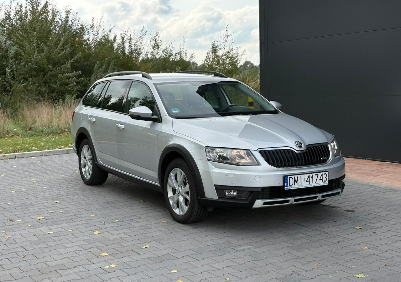 Skoda Octavia III Skoda Octavia 4X4 Scout 2.0 TDI -150KM Model 2017 Bezwypadkowa FV 23 - Легковий автомобіль: фото 1 Skoda Octavia III Skoda Octavia 4X4 Scout 2.0 TDI -150KM Model 2017 Bezwypadkowa FV 23 - Легковий автомобіль: фото 1