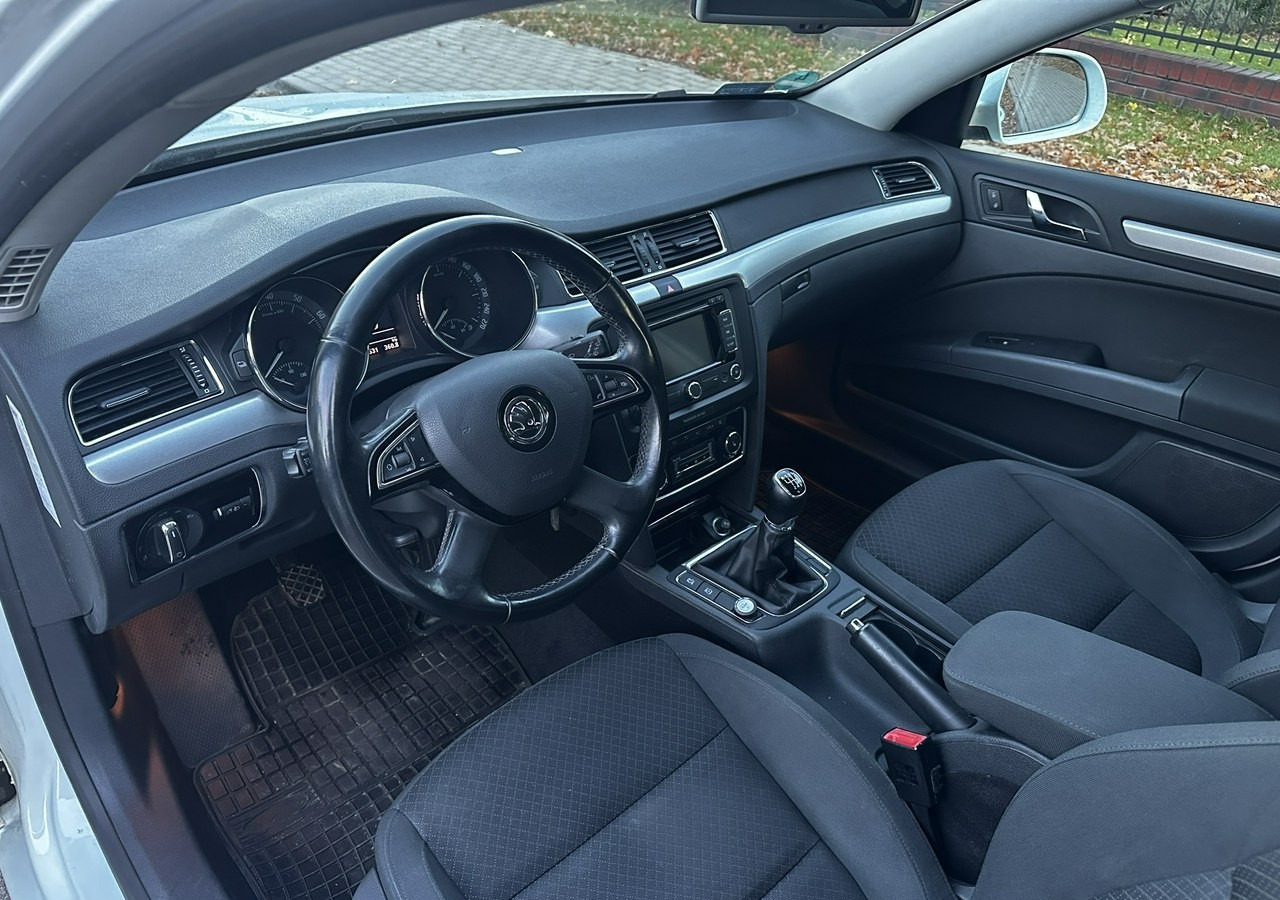 Skoda Superb II Skoda Superb 1.8TSI 160KM LPG PRINS 2035 KLIMA NAVI PDC XENON 2015 - Універсал: фото 3 Skoda Superb II Skoda Superb 1.8TSI 160KM LPG PRINS 2035 KLIMA NAVI PDC XENON 2015 - Універсал: фото 3
