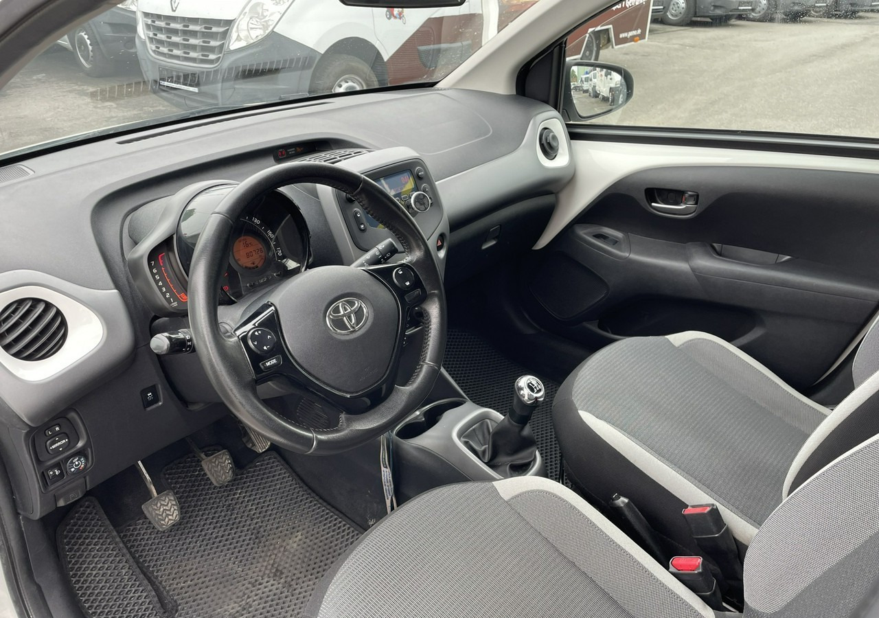 Toyota Aygo II Toyota Aygo 1.0 VVT-i JBL Edition bezyna+LPG Salon PL 2020 - Хетчбек: фото 5 Toyota Aygo II Toyota Aygo 1.0 VVT-i JBL Edition bezyna+LPG Salon PL 2020 - Хетчбек: фото 5