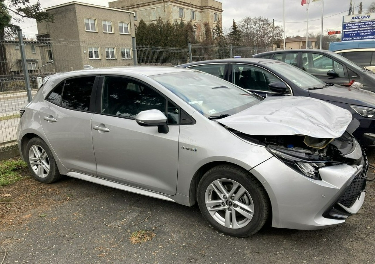Toyota Corolla XII Corolla 1.8 Hybrid 102KM Comfort Salon PL 2020 - Легковий автомобіль: фото 3 Toyota Corolla XII Corolla 1.8 Hybrid 102KM Comfort Salon PL 2020 - Легковий автомобіль: фото 3
