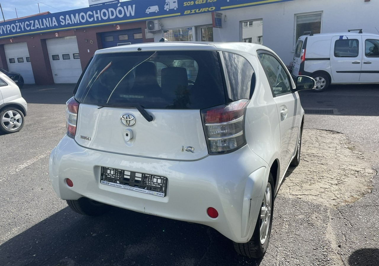 Toyota IQ Toyota iQ Klima - Хетчбек: фото 3 Toyota IQ Toyota iQ Klima - Хетчбек: фото 3