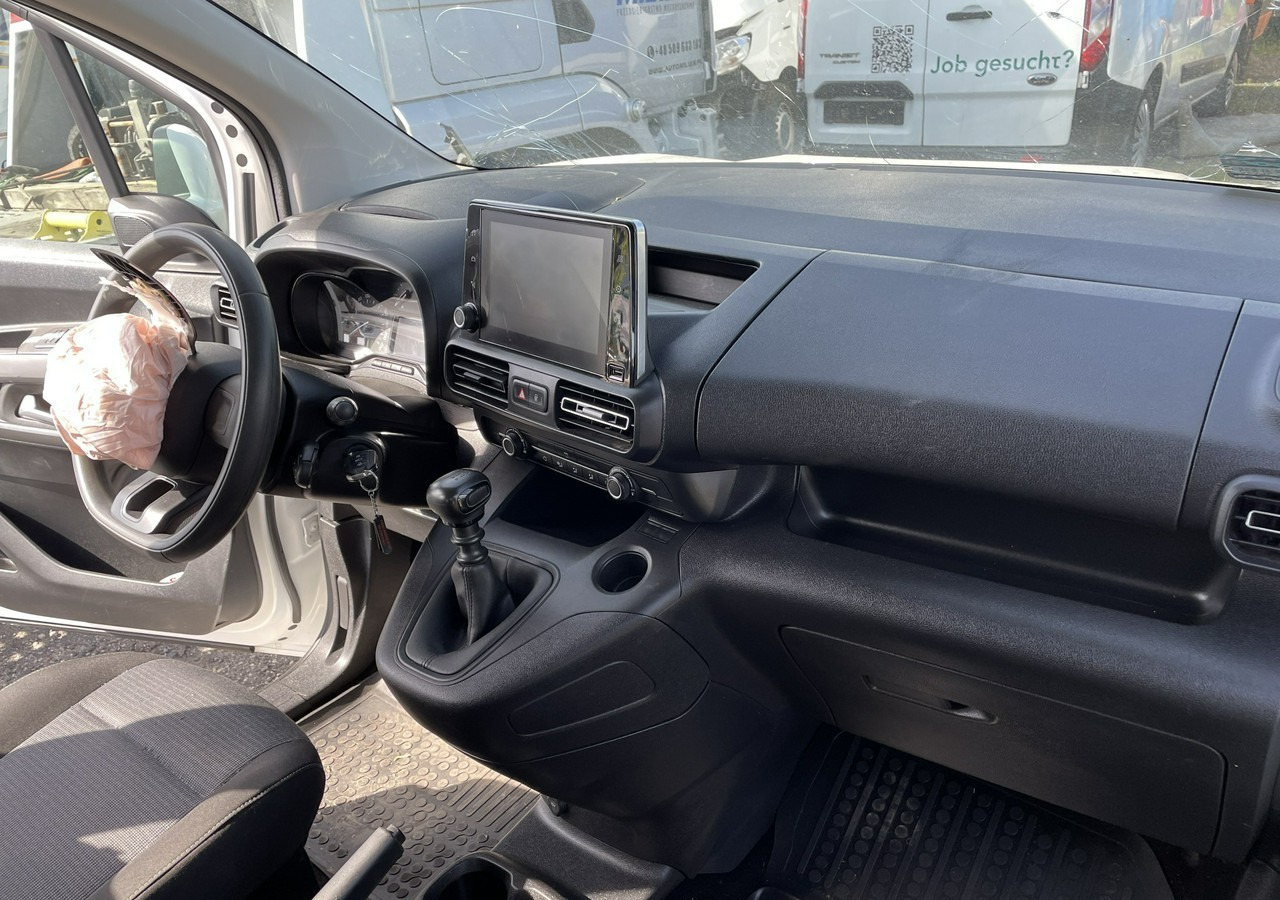 Toyota ProAce Proace City Verso Toyota Proace City Verso Long 1.5 D-4D Business 2021Salon - Легковий автомобіль: фото 4 Toyota ProAce Proace City Verso Toyota Proace City Verso Long 1.5 D-4D Business 2021Salon - Легковий автомобіль: фото 4