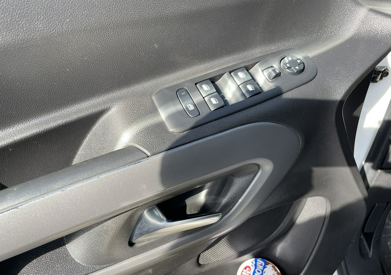 Легковий автомобіль Toyota ProAce Proace City Verso Toyota Proace City Verso Long 1.5 D-4D Business 2021Salon: фото 12