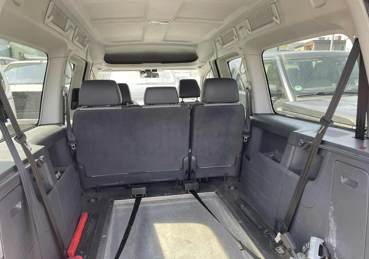 Volkswagen Caddy III Caddy do przewozu Niepełnosprawnych inwalida rampa 2015 - Легковий автомобіль: фото 5 Volkswagen Caddy III Caddy do przewozu Niepełnosprawnych inwalida rampa 2015 - Легковий автомобіль: фото 5