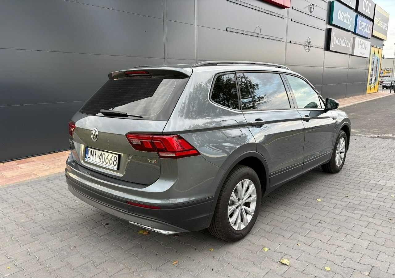 Volkswagen Tiguan II 1,4TSI 150KM 65tyśkm 7osobowy Comfort Tempomat ACC Klima Alu 2018 - Позашляховик: фото 4 Volkswagen Tiguan II 1,4TSI 150KM 65tyśkm 7osobowy Comfort Tempomat ACC Klima Alu 2018 - Позашляховик: фото 4