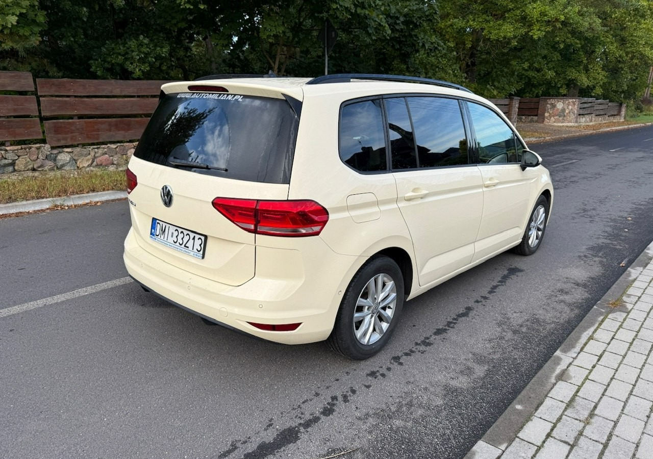Volkswagen Touran III 2.0 TDI DSG 120 KM Automat 7osobowy Klima Skóra Full Serwis 2020 - Універсал: фото 3 Volkswagen Touran III 2.0 TDI DSG 120 KM Automat 7osobowy Klima Skóra Full Serwis 2020 - Універсал: фото 3