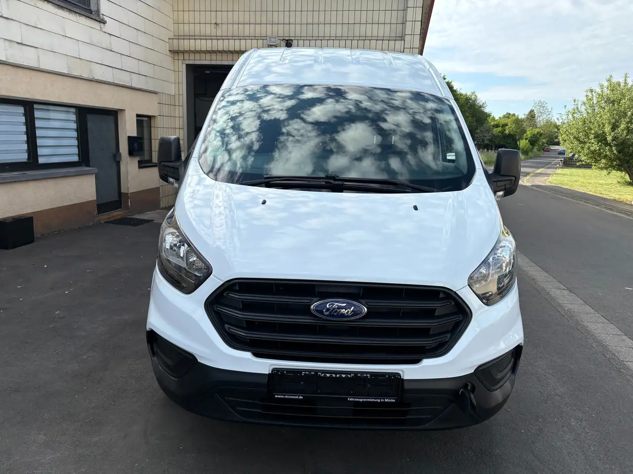 Ford Transit Custom 300 L2 H2 Motorschaden - Суцільнометалевий фургон: фото 2 Ford Transit Custom 300 L2 H2 Motorschaden - Суцільнометалевий фургон: фото 2