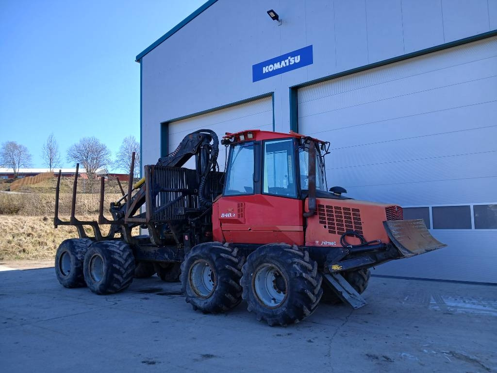 Komatsu 840.3 - Форвардер: фото 1 Komatsu 840.3 - Форвардер: фото 1