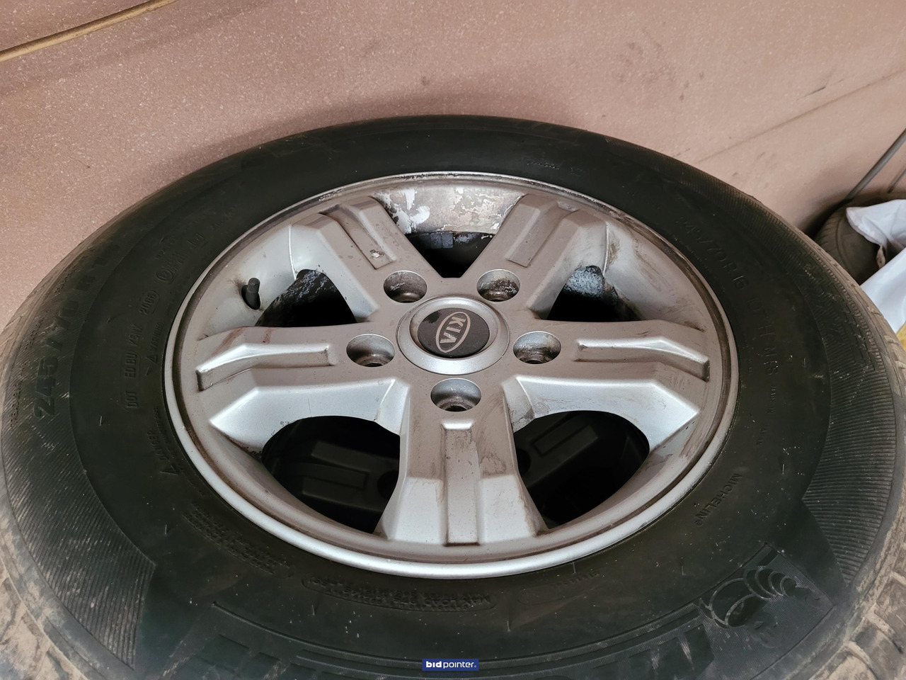 Div winterbanden met velgen 2x setje kia sorento 1x setje volvo xc 60 - Колесо в категорії Легкові автомобілі: фото 5 Div winterbanden met velgen 2x setje kia sorento 1x setje volvo xc 60 - Колесо в категорії Легкові автомобілі: фото 5