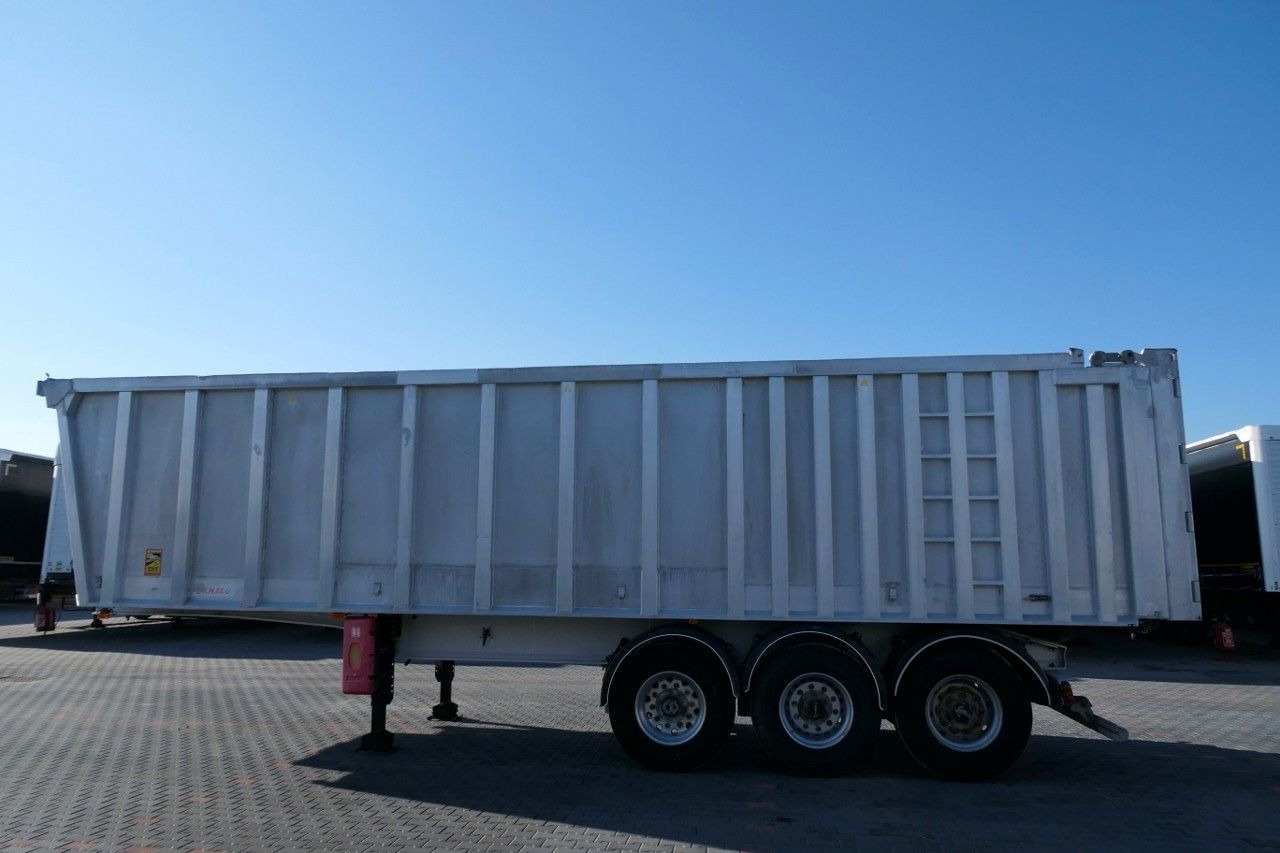 Benalu TIPPER 45 M3/WHOLE ALUMINIUM/5700 KG/FLAP-DOORS - Самоскид напівпричіп: фото 4 Benalu TIPPER 45 M3/WHOLE ALUMINIUM/5700 KG/FLAP-DOORS - Самоскид напівпричіп: фото 4