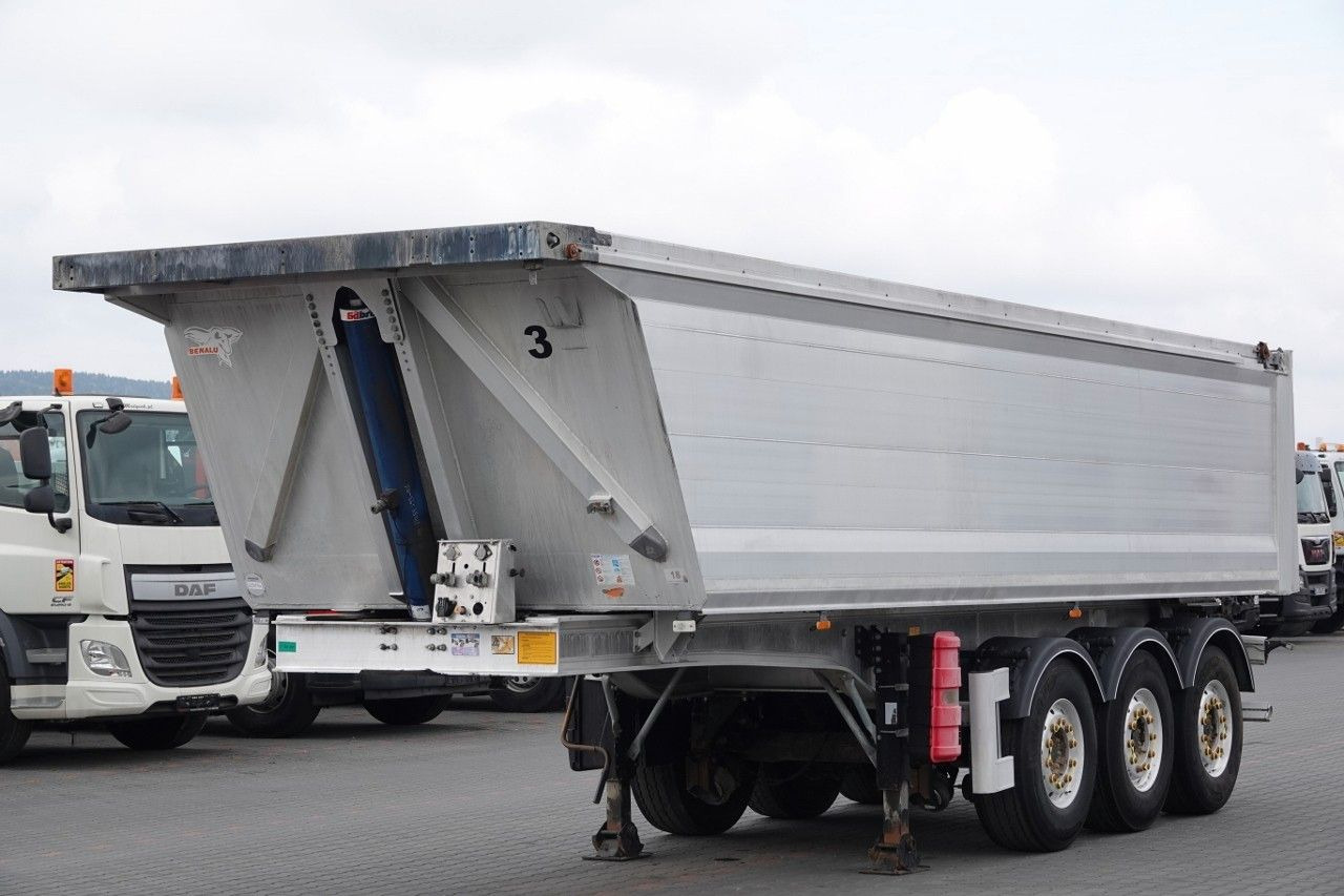 Benalu WYWROTKA / 26 m3 / ALUMINIOWA / OŚ PODNOSZONA / - Самоскид напівпричіп: фото 1 Benalu WYWROTKA / 26 m3 / ALUMINIOWA / OŚ PODNOSZONA / - Самоскид напівпричіп: фото 1