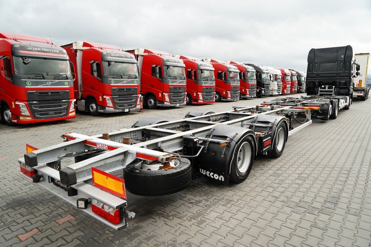 DAF XF 480 / BDF / 6X2 / ZESTAW TANDEM / SSC / I-PA - Контейнеровоз/ Змінний кузов вантажівка: фото 4 DAF XF 480 / BDF / 6X2 / ZESTAW TANDEM / SSC / I-PA - Контейнеровоз/ Змінний кузов вантажівка: фото 4