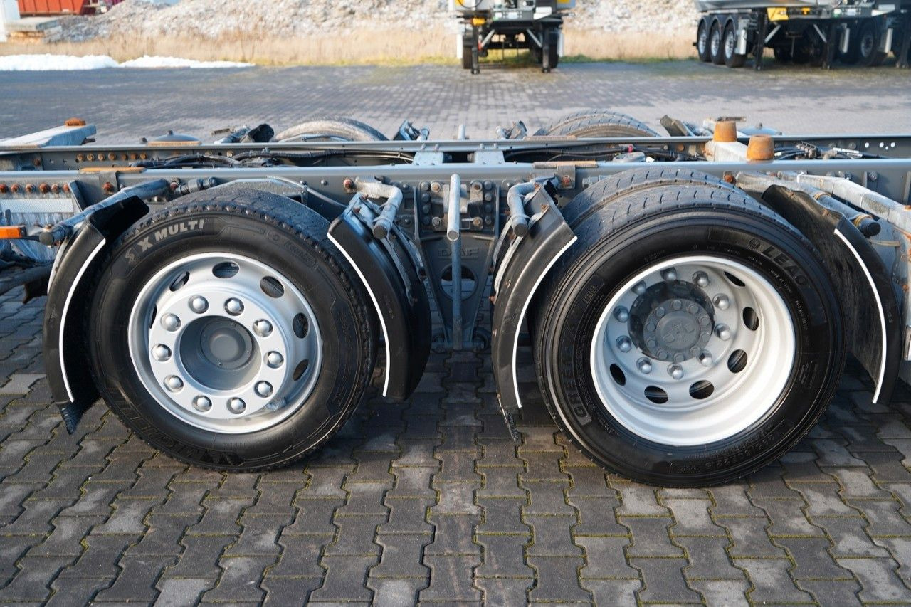 Контейнеровоз/ Змінний кузов вантажівка DAF XF 480 / BDF / 6X2 / ZESTAW TANDEM / SSC / I-PAR: фото 19 Контейнеровоз/ Змінний кузов вантажівка DAF XF 480 / BDF / 6X2 / ZESTAW TANDEM / SSC / I-PAR: фото 19