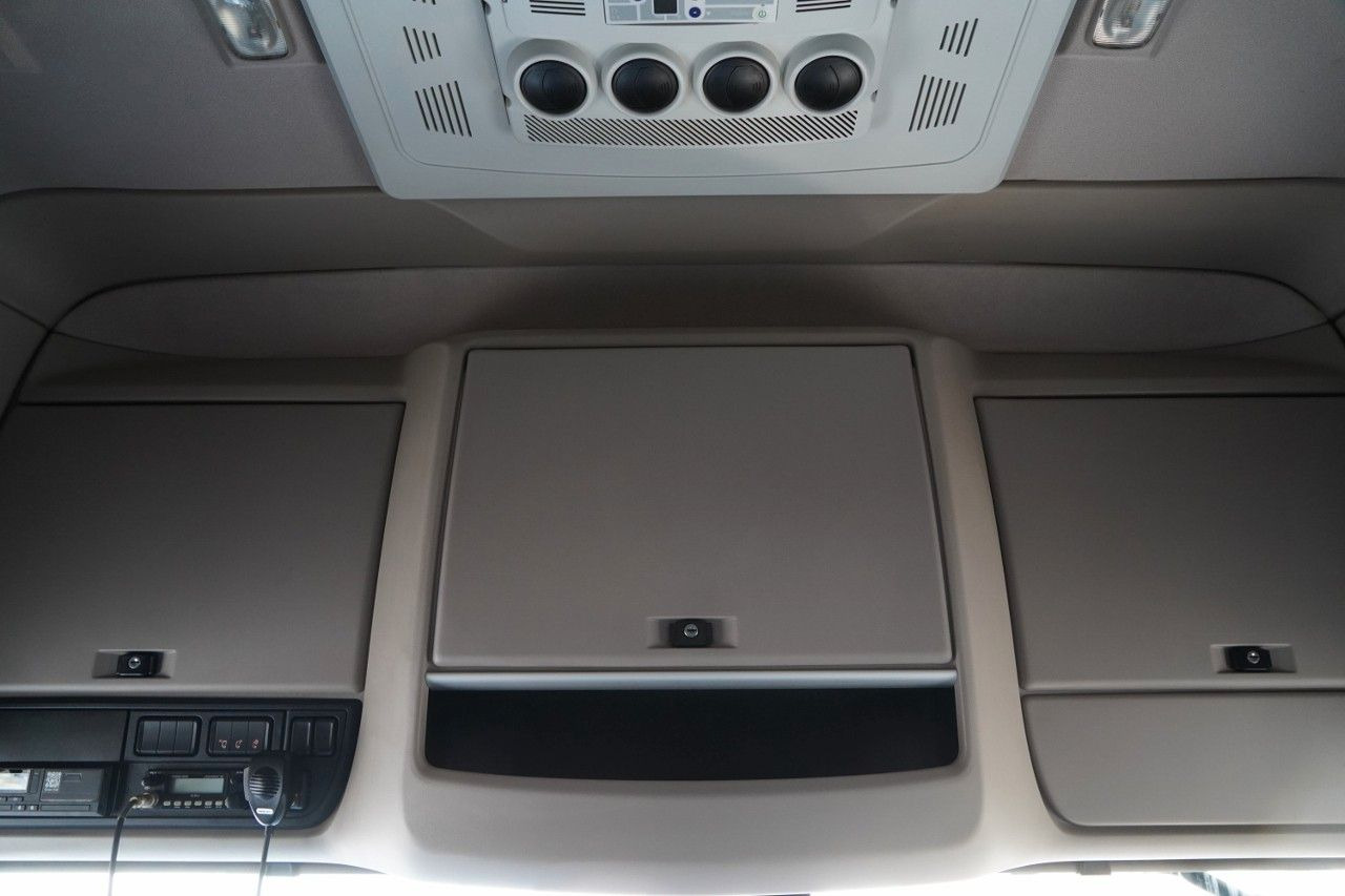 Контейнеровоз/ Змінний кузов вантажівка DAF XF 480 / BDF / 6X2 / ZESTAW TANDEM / SSC / I-PAR: фото 31 Контейнеровоз/ Змінний кузов вантажівка DAF XF 480 / BDF / 6X2 / ZESTAW TANDEM / SSC / I-PAR: фото 31