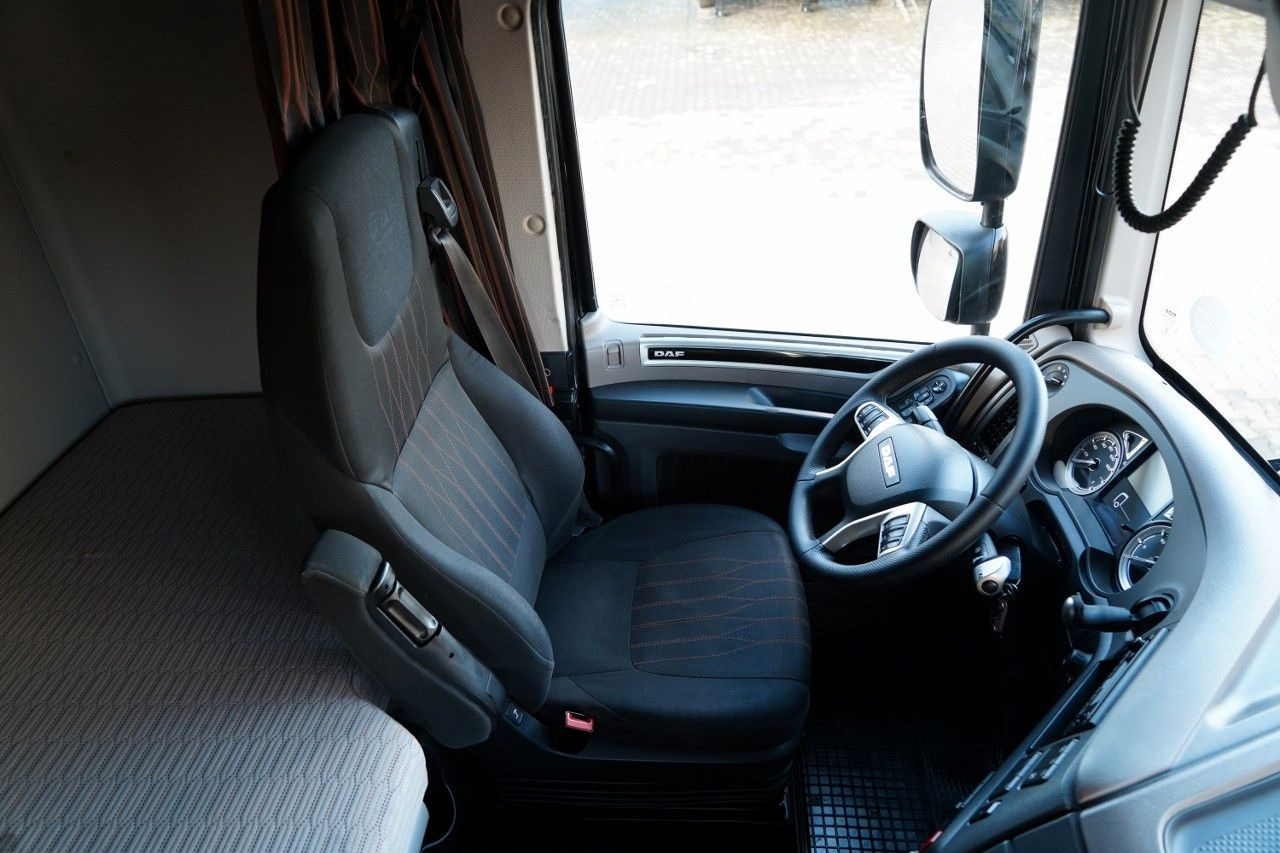 Контейнеровоз/ Змінний кузов вантажівка DAF XF 480 / BDF / 6X2 / ZESTAW TANDEM / SSC / I-PAR: фото 26 Контейнеровоз/ Змінний кузов вантажівка DAF XF 480 / BDF / 6X2 / ZESTAW TANDEM / SSC / I-PAR: фото 26