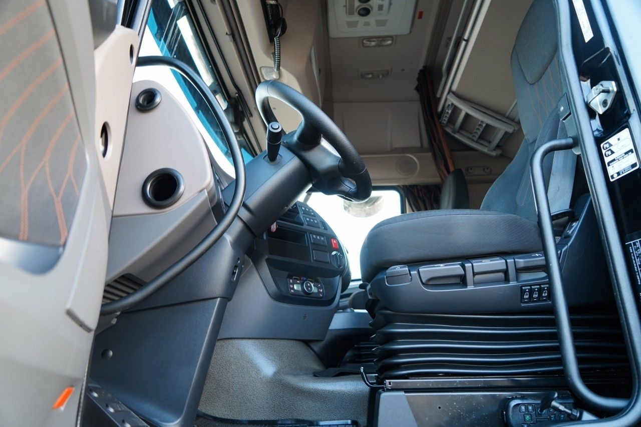 Контейнеровоз/ Змінний кузов вантажівка DAF XF 480 / BDF / 6X2 / ZESTAW TANDEM / SSC / I-PAR: фото 23 Контейнеровоз/ Змінний кузов вантажівка DAF XF 480 / BDF / 6X2 / ZESTAW TANDEM / SSC / I-PAR: фото 23