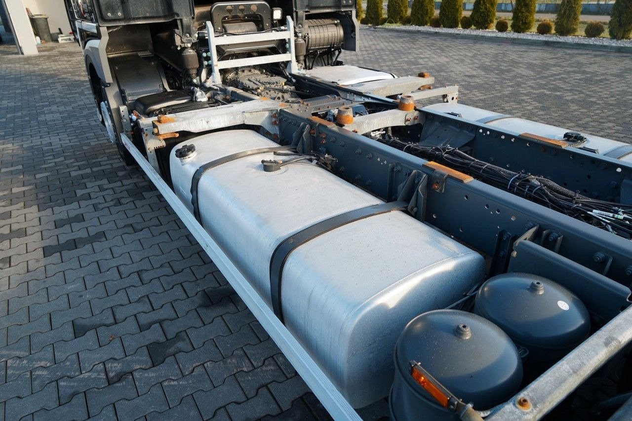 Контейнеровоз/ Змінний кузов вантажівка DAF XF 480 / BDF / 6X2 / ZESTAW TANDEM / SSC / I-PAR: фото 8 Контейнеровоз/ Змінний кузов вантажівка DAF XF 480 / BDF / 6X2 / ZESTAW TANDEM / SSC / I-PAR: фото 8