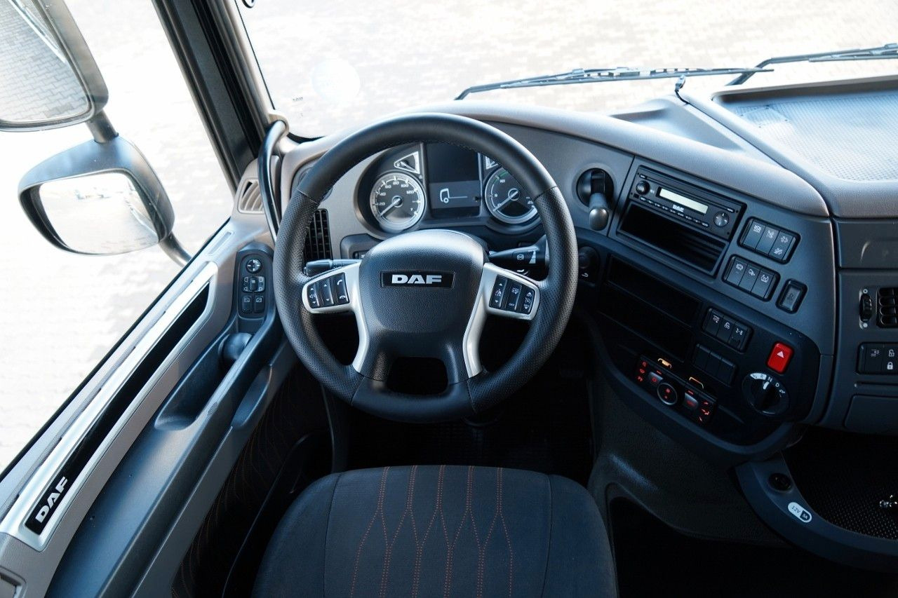 Контейнеровоз/ Змінний кузов вантажівка DAF XF 480 / BDF / 6X2 / ZESTAW TANDEM / SSC / I-PAR: фото 27 Контейнеровоз/ Змінний кузов вантажівка DAF XF 480 / BDF / 6X2 / ZESTAW TANDEM / SSC / I-PAR: фото 27