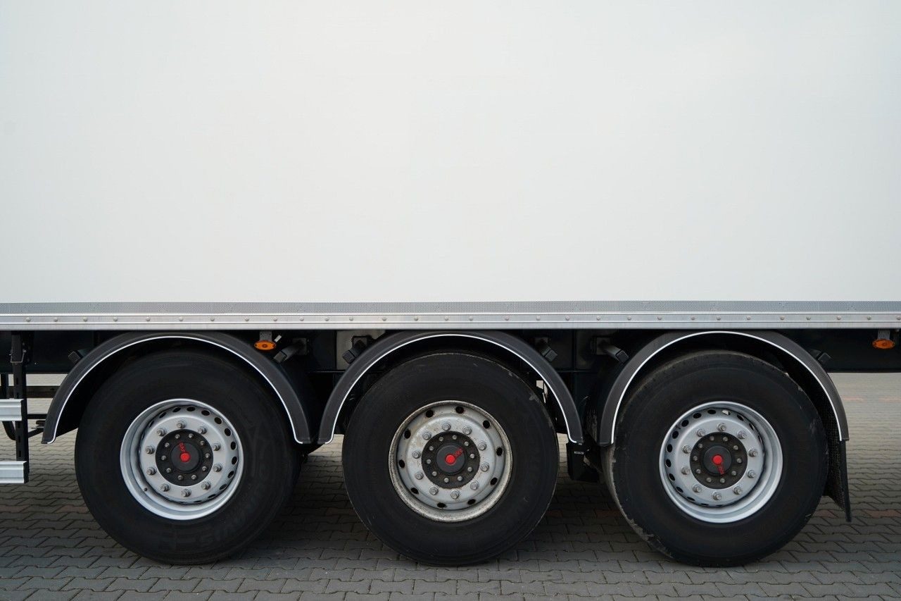 Рефрижератор напівпричіп Frühauf KONTENER / KOFFER / DOPPLESTOCK / OSIE SAF /: фото 15 Рефрижератор напівпричіп Frühauf KONTENER / KOFFER / DOPPLESTOCK / OSIE SAF /: фото 15