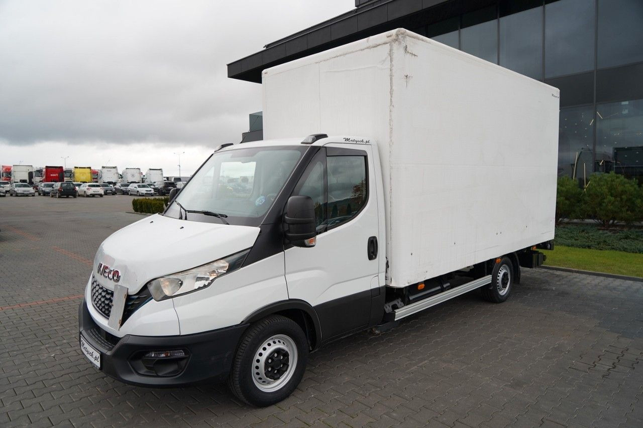 Iveco DAILY 35-NP / CNG / KONTENER / MANUAL / WINDA P - Фургон-рефрижератор: фото 4 Iveco DAILY 35-NP / CNG / KONTENER / MANUAL / WINDA P - Фургон-рефрижератор: фото 4