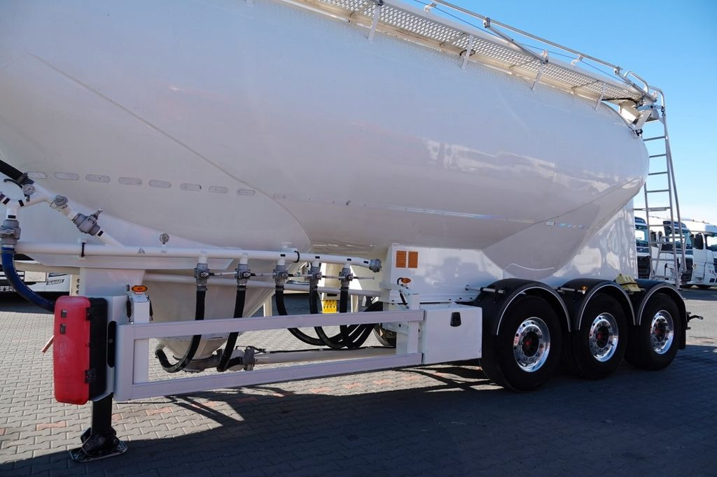 Legras CEMENTONACZEPA / 3 KOMORY / 38 000 L / SILOS Legras CEMENTONACZEPA / 3 KOMORY / 38 000 L / SILOS - Напівпричіп цистерна для сипучих вантажів: фото 2 Legras CEMENTONACZEPA / 3 KOMORY / 38 000 L / SILOS Legras CEMENTONACZEPA / 3 KOMORY / 38 000 L / SILOS - Напівпричіп цистерна для сипучих вантажів: фото 2