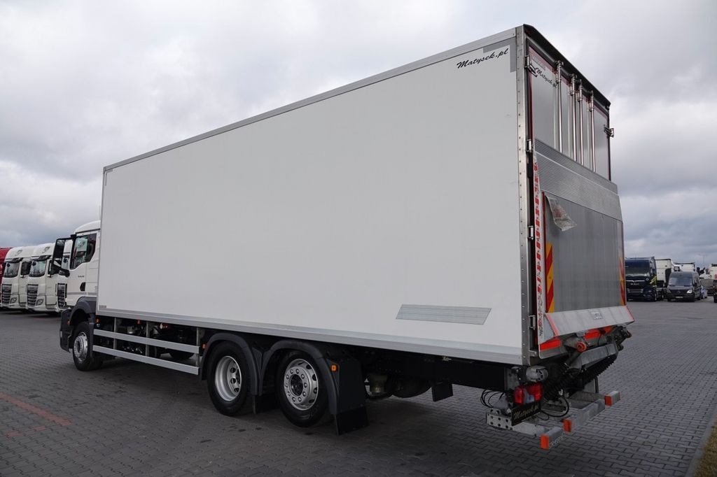 MAN TGS 26.360 / 6x2 / CHŁODNIA -8,2 M / SUPRA 850MT MAN TGS 26.360 / 6x2 / CHŁODNIA -8,2 M / SUPRA 850MT - Рефрижератор вантажівка: фото 5 MAN TGS 26.360 / 6x2 / CHŁODNIA -8,2 M / SUPRA 850MT MAN TGS 26.360 / 6x2 / CHŁODNIA -8,2 M / SUPRA 850MT - Рефрижератор вантажівка: фото 5
