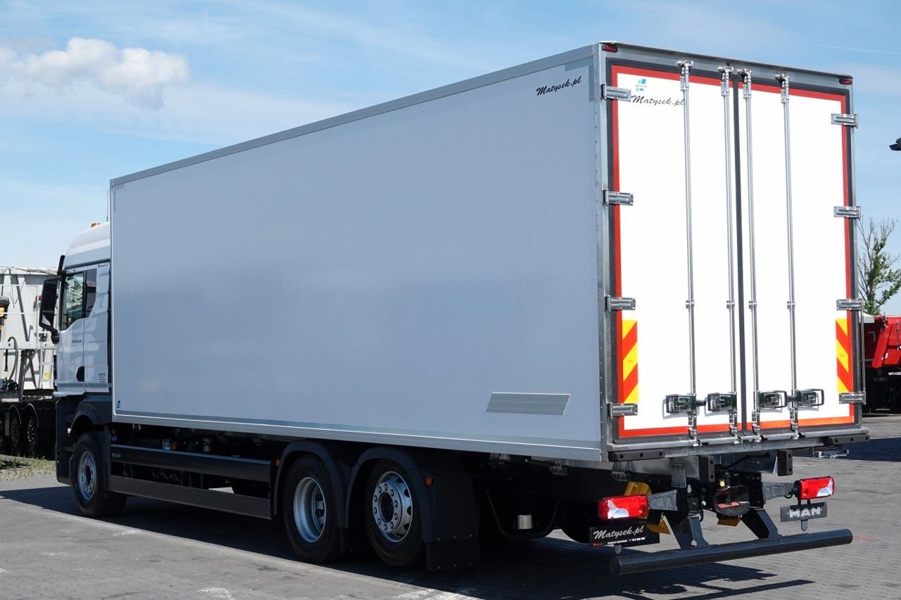MAN TGX 26.520 / 6x2 / CHŁODNIA -8,6 M / AGREGAT THE - Вантажівка з закритим кузовом: фото 3 MAN TGX 26.520 / 6x2 / CHŁODNIA -8,6 M / AGREGAT THE - Вантажівка з закритим кузовом: фото 3