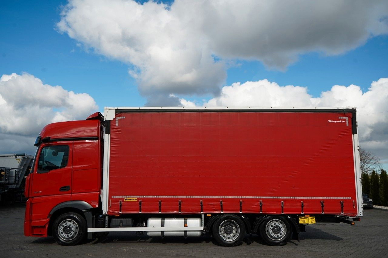 Mercedes-Benz ACTROS 2545 / SOLÓWKA / 6x2 / OŚ PODNOSZONA / B - Тентована вантажівка: фото 2 Mercedes-Benz ACTROS 2545 / SOLÓWKA / 6x2 / OŚ PODNOSZONA / B - Тентована вантажівка: фото 2