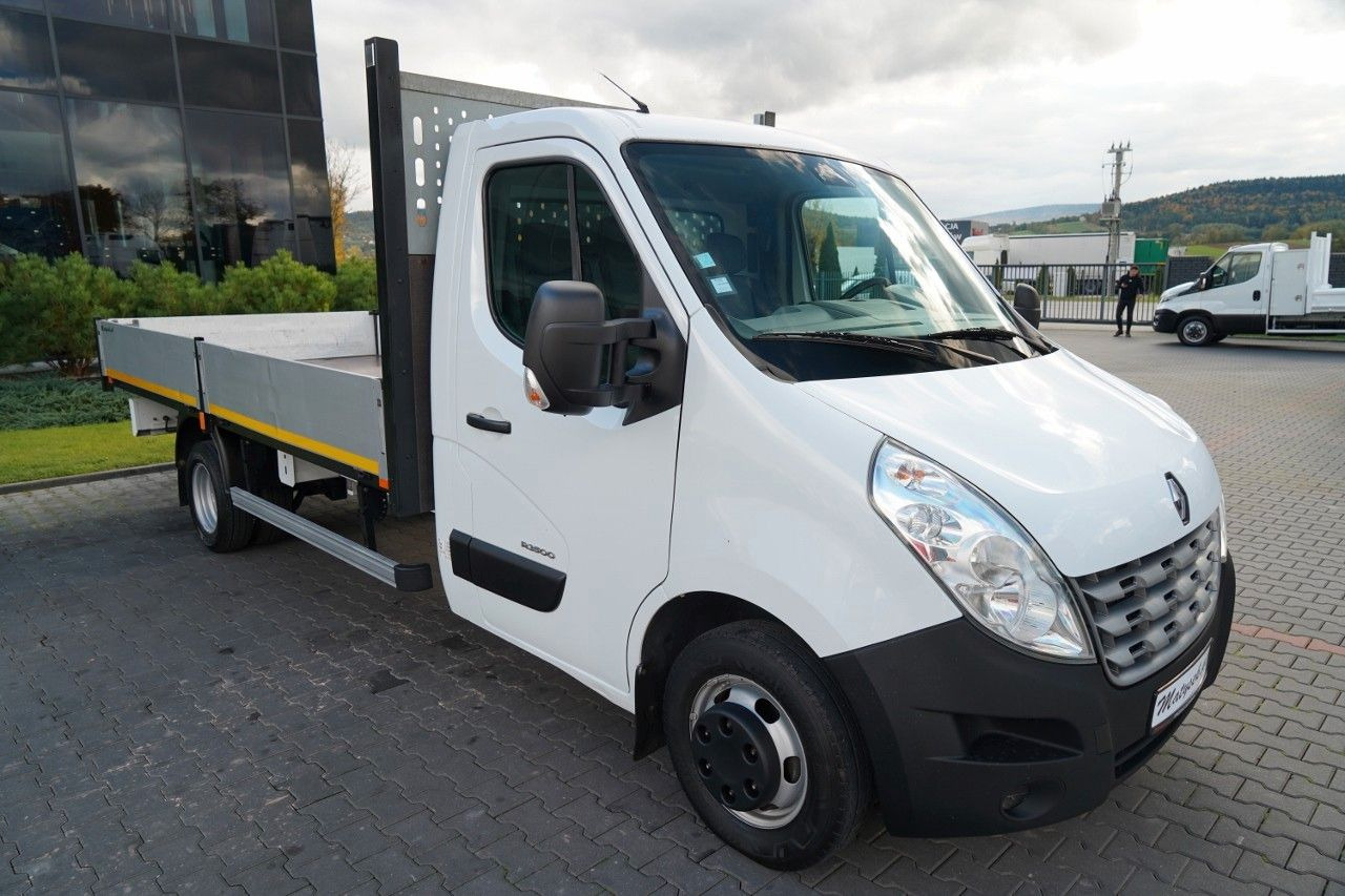 Renault MASTER / SKRZYNIOWY 4.5m / MANUAL / BLIŹNIAK - Фургон з закритим кузовом: фото 5 Renault MASTER / SKRZYNIOWY 4.5m / MANUAL / BLIŹNIAK - Фургон з закритим кузовом: фото 5